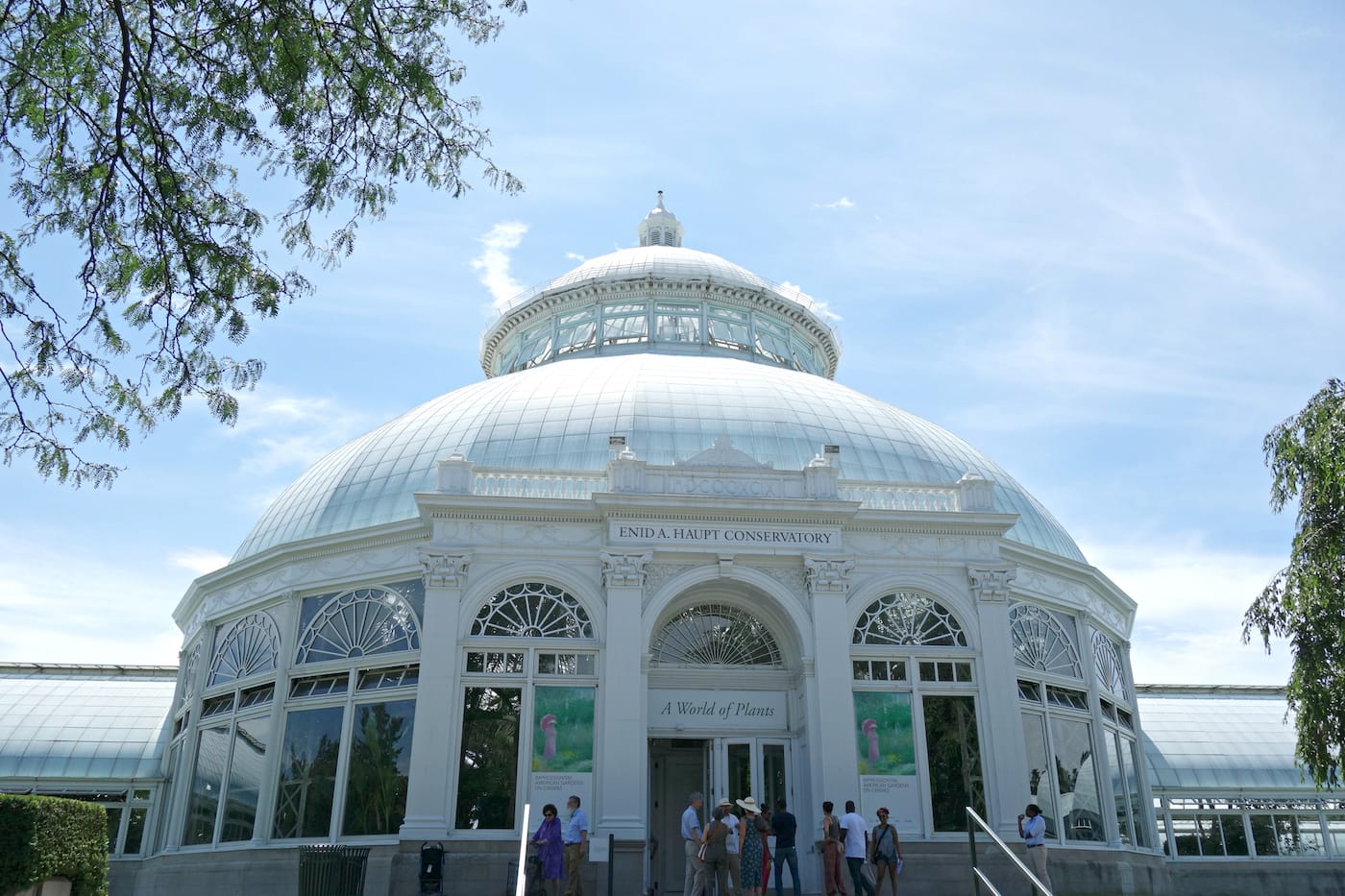 Installation view of 'Impressionism: American Artists on Canvas' at the New York Botanical Garden