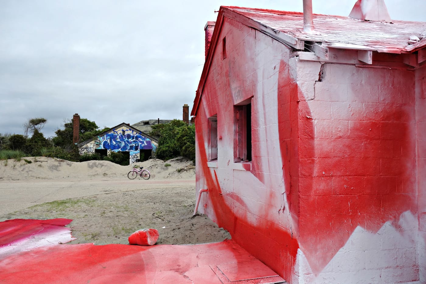 Installation view of Katharina Grosse's "Rockaway!" at Fort Tilden