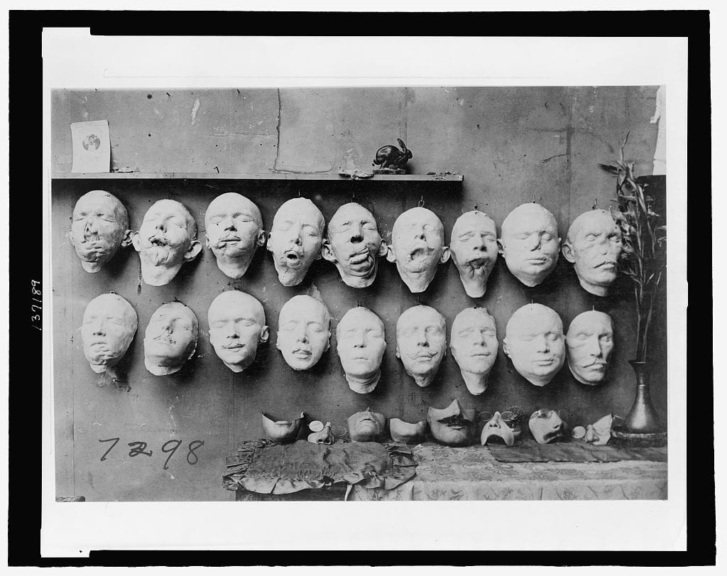 Masks showing different stages of Anna Coleman Ladd's sculpting (1918) (via Library of Congress)