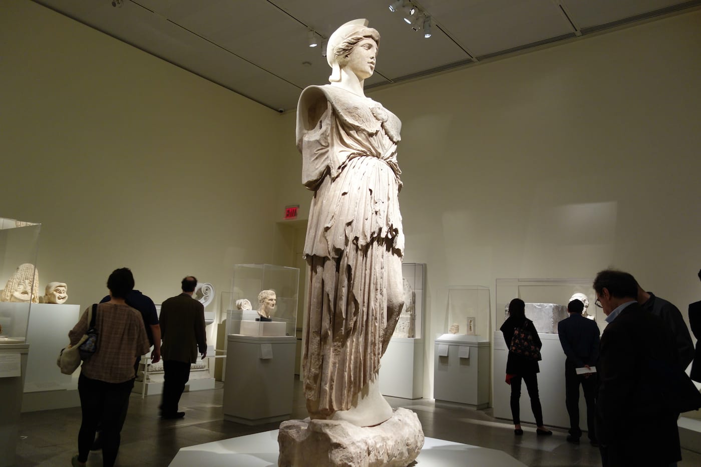 Statue of Athena Parthenos on view in 'Pergamon and the Hellenistic Kingdoms of the Ancient World' at the Metropolitan Museum of Art (photo by the author for Hyperallergic)