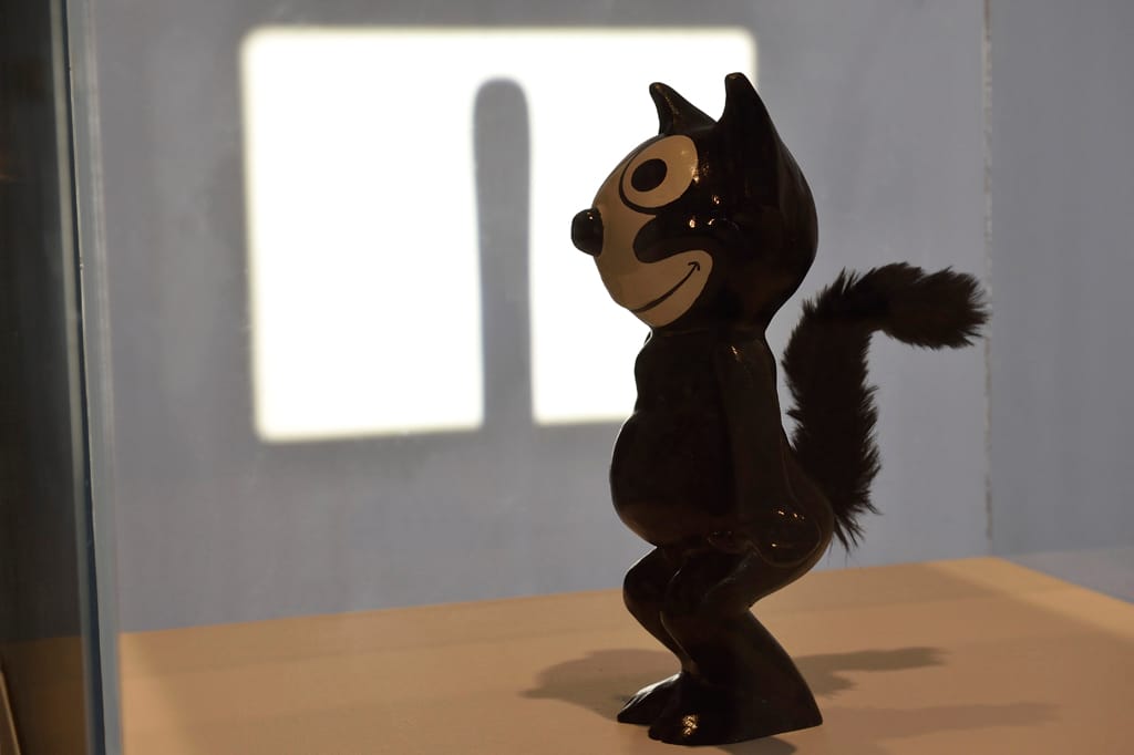 Mark Leckey, "Felix Gets Broadcasted" (2007), installation view