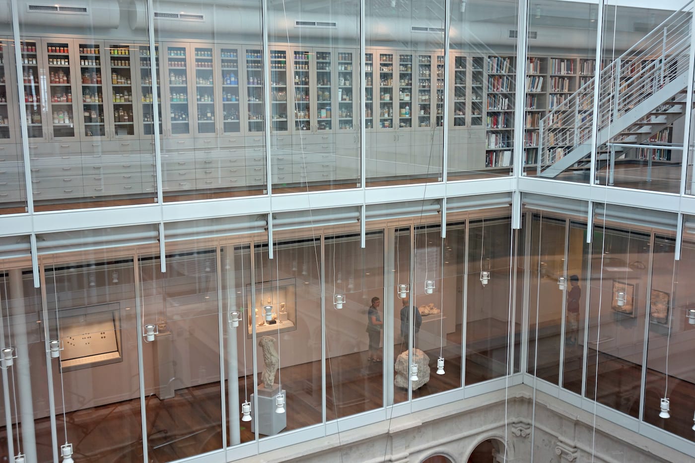 Forbes Pigment Collection in the Harvard Art Museums (photo by the author for Hyperallergic)