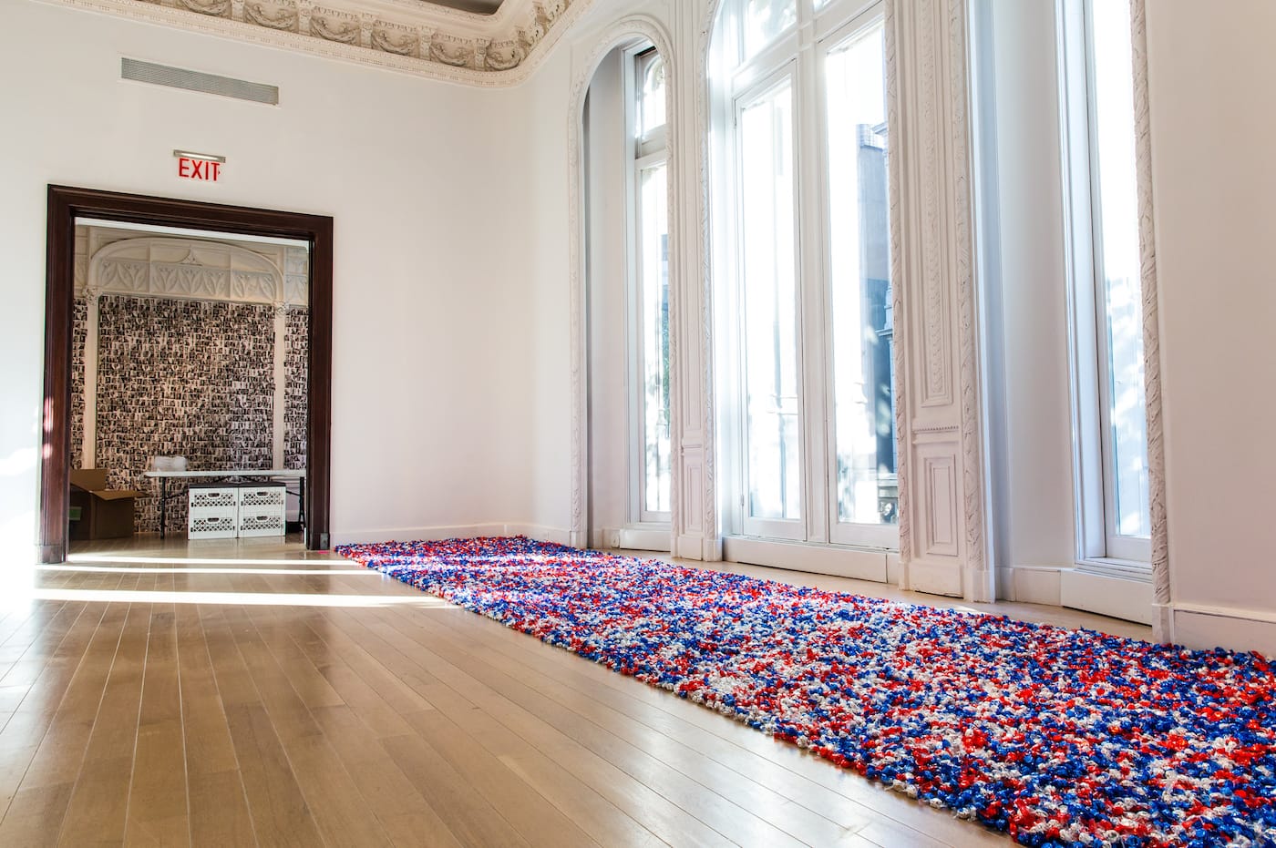 Felix Gonzales-Torres, ìUntitledî (USA Today), 1990, candies individually wrapped in red, silver, and blue cellophane, endless supply. The Museum of Modern Art, New York, gift of the Dannheisser Foundation, 1996