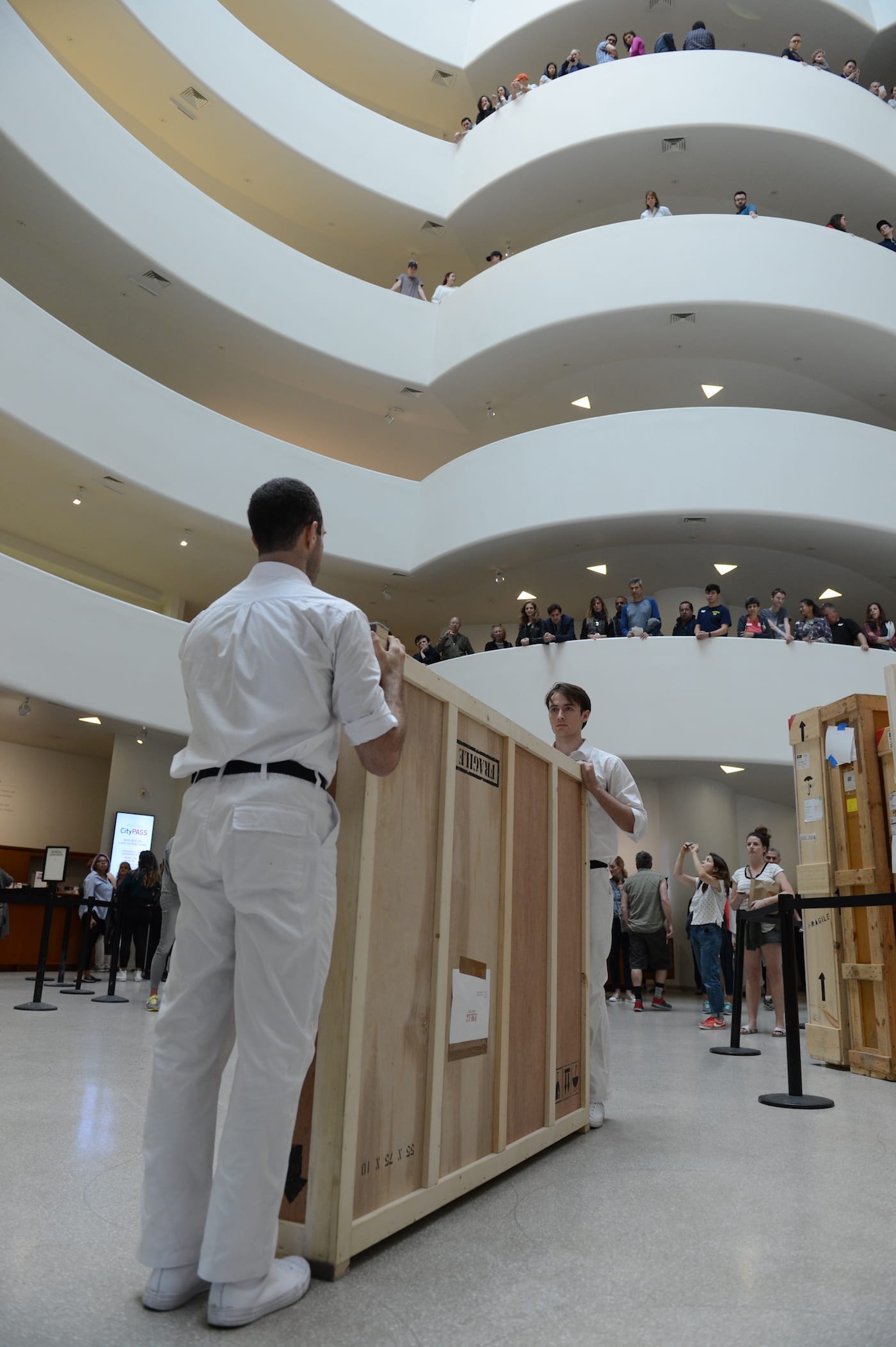 Public Movement, "Choreographies of Power," Sept 22–24, 2016, Solomon R. Guggenheim Museum, New York (photo by Enid Alvarez, © Solomon R. Guggenheim Foundation) (click to enlarge)