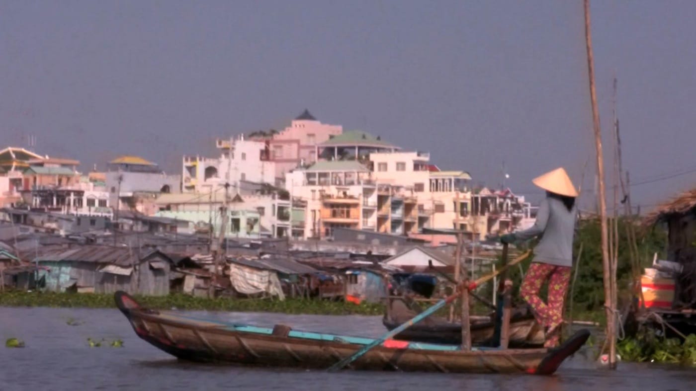 Trinh T. Minh-ha, "Forgetting Vietnam" (2015), (via facebook)