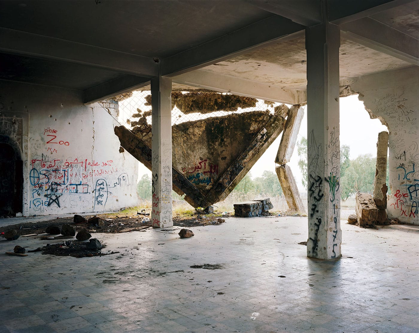 Thomas Struth, "Hushniya, Golan Heights" (2011), inkjet print, 118.3 x 146.3 cm (© Thomas Struth)