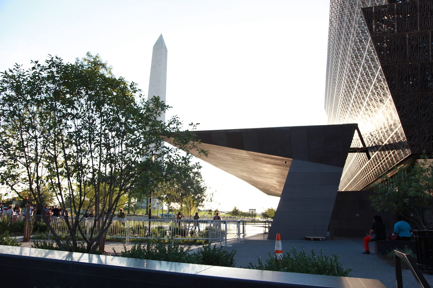 The main entrance to the National Museum of African American History and Culture in Washington, DC with the Washington Monument in the distance (all photos by Erika Rydberg for Hyperallergic)