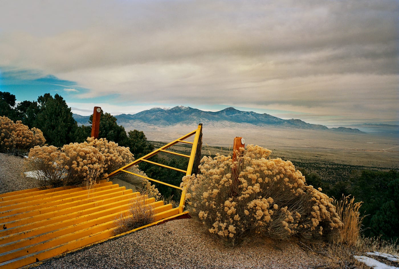 Len Jenshel, "Cattle Guard, Great Basin National Park, Nevada" (1987) (© Len Jenshel)
