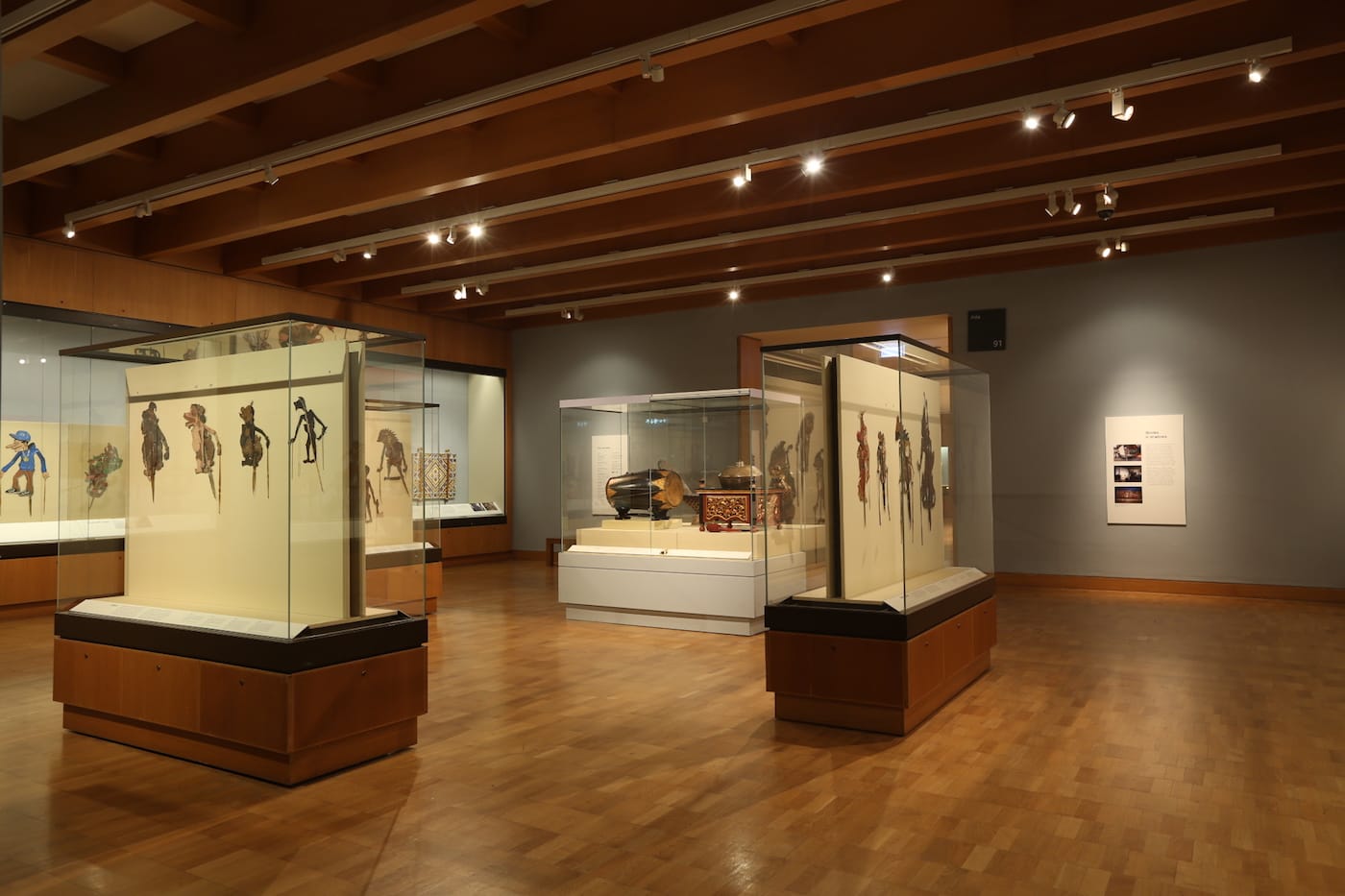 shadow-puppet-exhibition-gallery-91-g