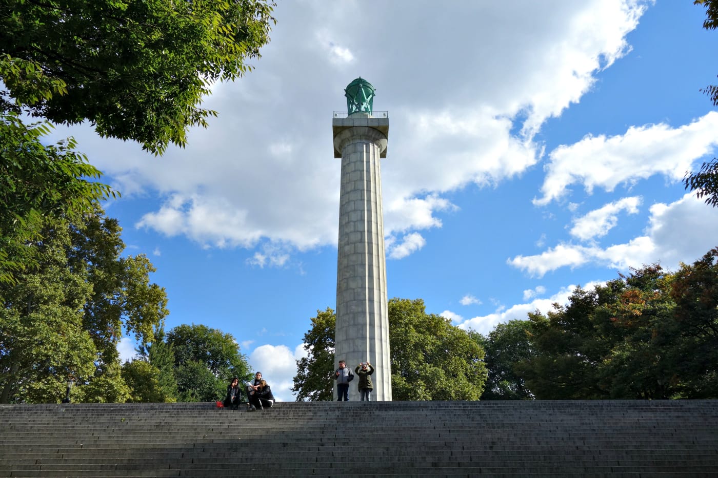 Fort Greene Park, Brooklyn (photo by the author for Hyperallergic)