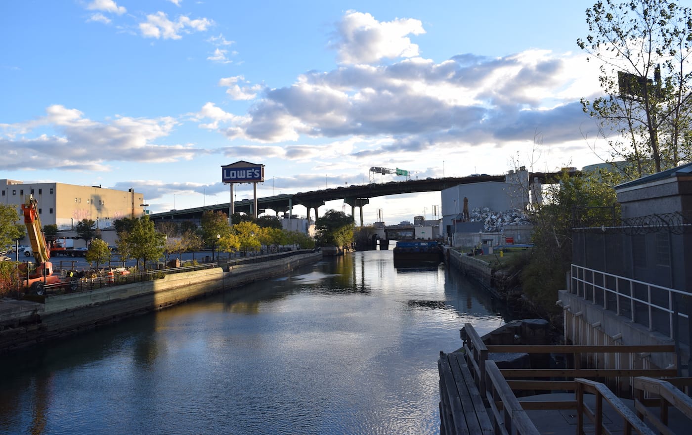 The Gowanus Canal (all photos by the author for Hyperallergic)