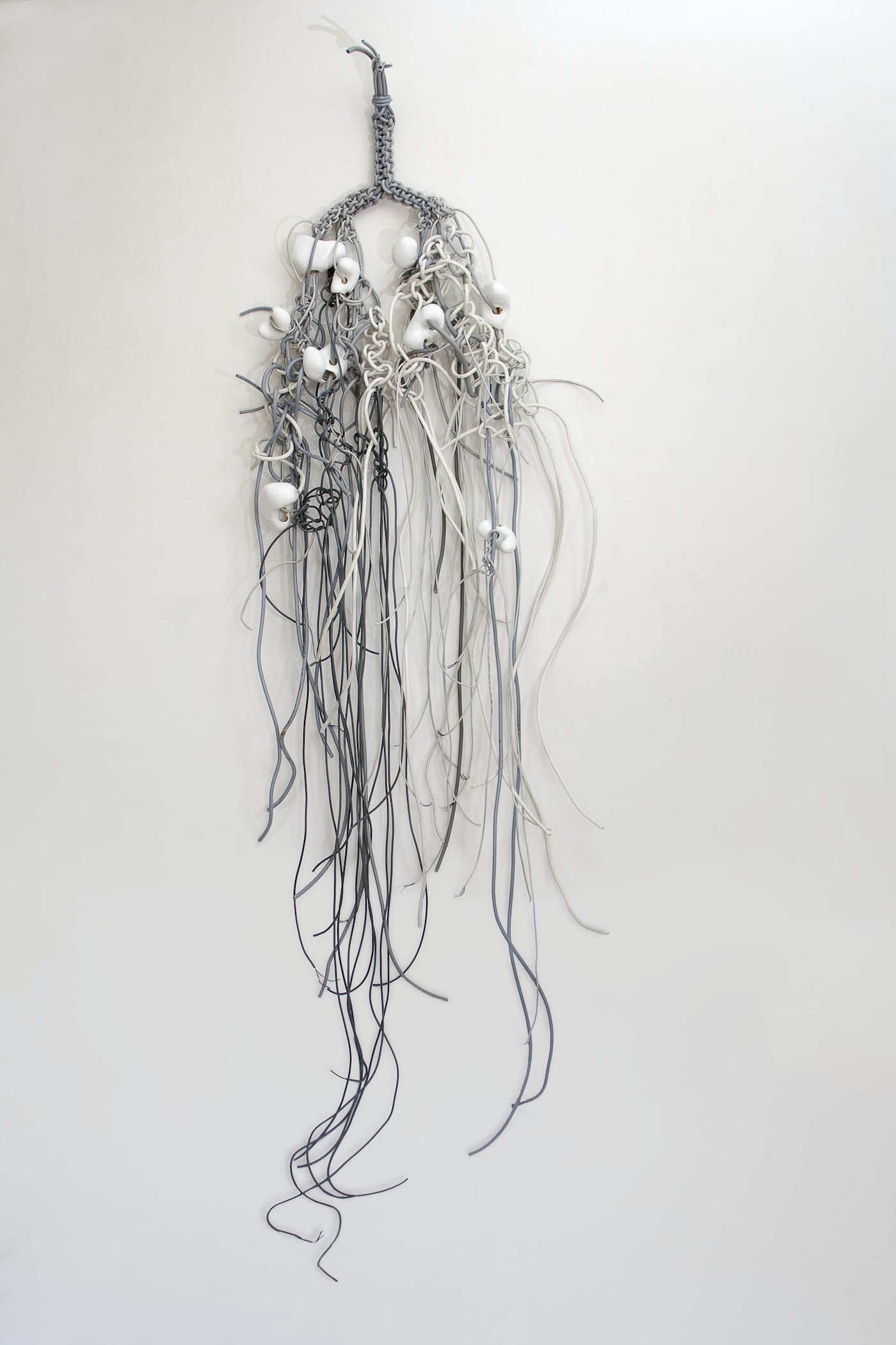 Susana Guerrero's work. Please let me know this email reached you. Thomas Linea de sangre / Blood Line (2016) Wires and ceramic gold / Cable y ceramica esmaltada cubierta de oro 60 x 38 x4 inches / 152 x 96 x 10 cm