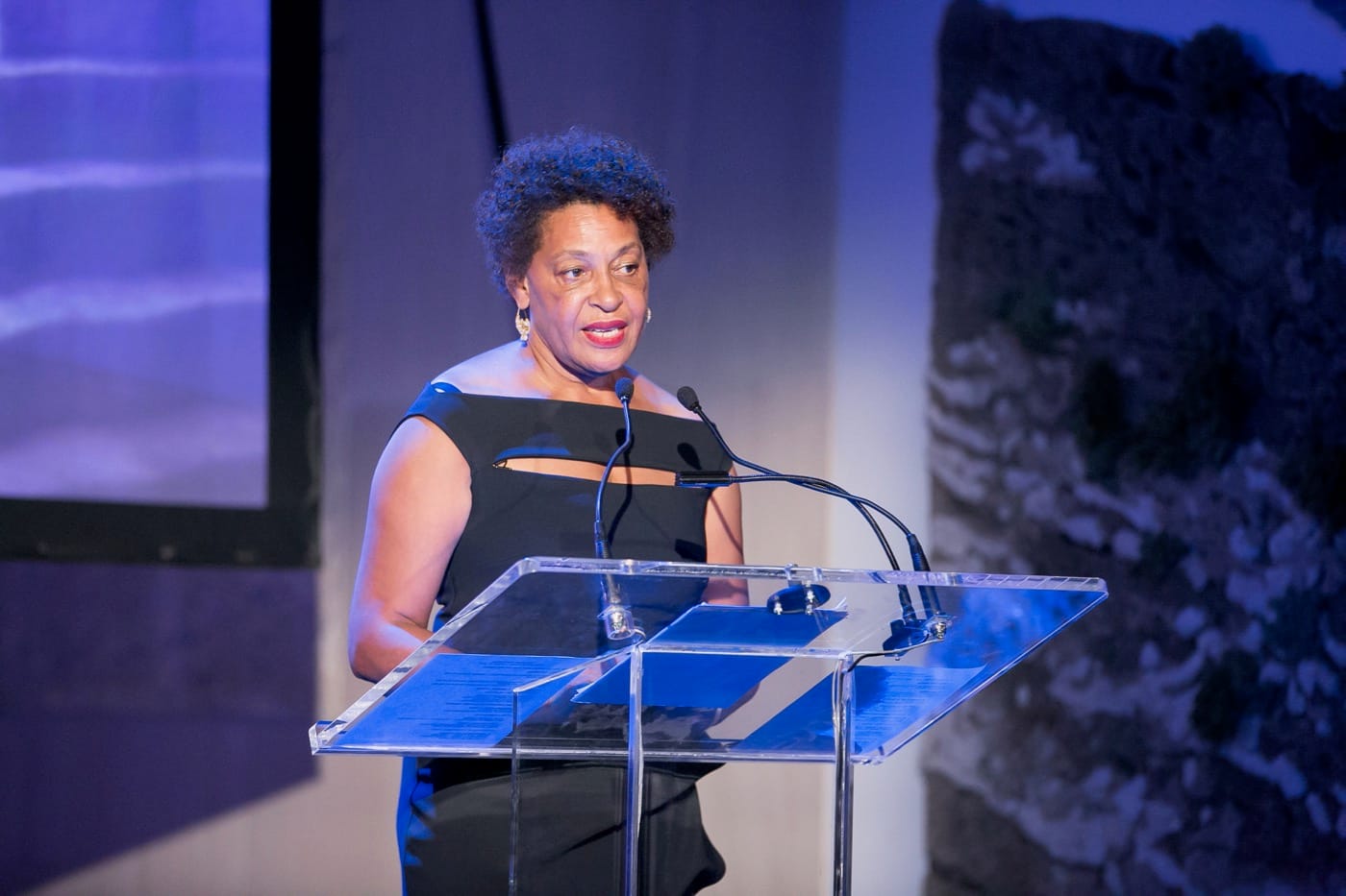 Carrie Mae Weems performing 'Past Tense.'