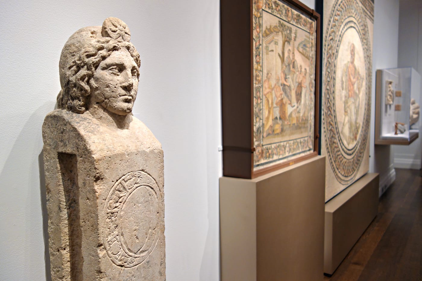 Installation view of 'Time and Cosmos in Greco-Roman Antiquity' at the Institute for the Study of the Ancient World (photo by the author for Hyperallergic)