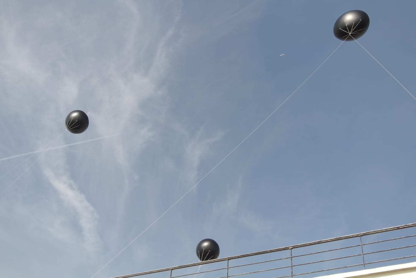 Fiona Banner, "Buoys Boys" (2016), sculptural performance