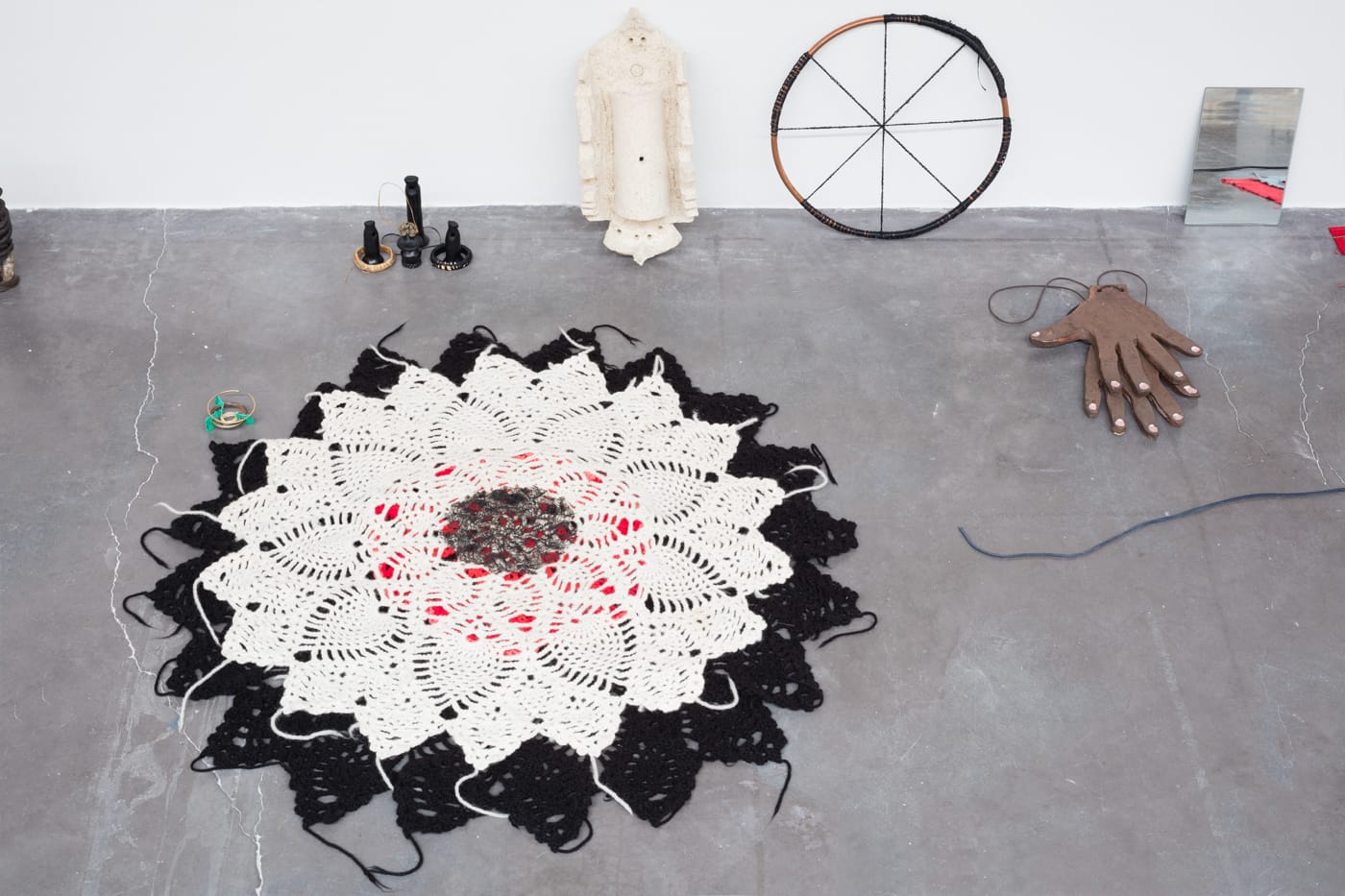 ektor garcia, installation views of kriziz, kurimanzutto, Mexico City, 2016. Courtesy of the artist and kurimanzutto, Mexico City, 2016. Photo: Abigail Enzaldo