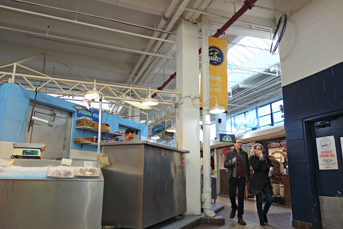 Essex Street Market (photo by the author for Hyperallergic)