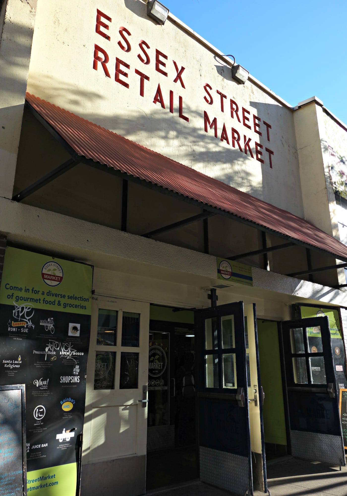 Essex Street Market (photo by the author for Hyperallergic)