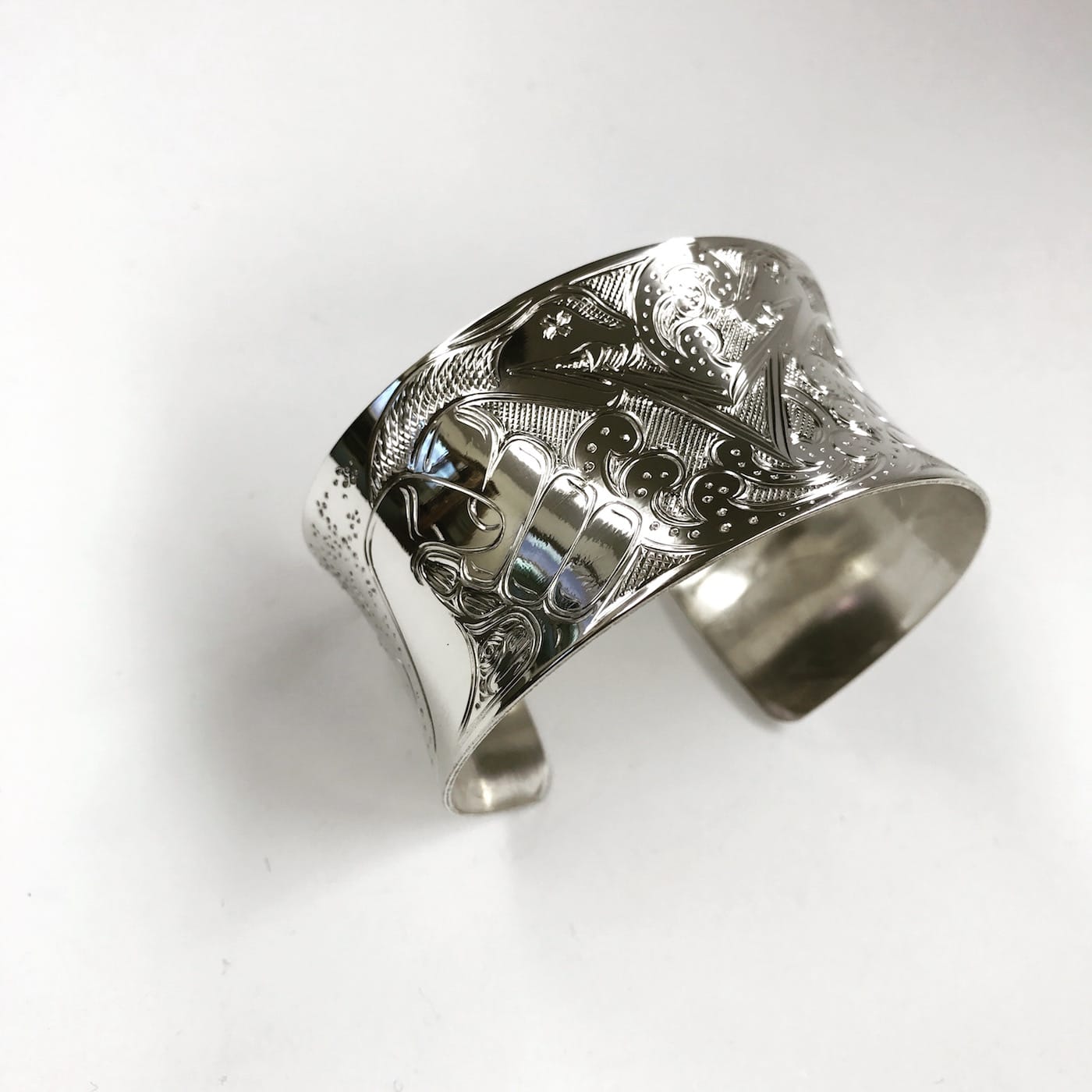 Nicholas Galanin, "Standing Rock Cuff" (2016)&nbsp;(image courtesy of the artist)