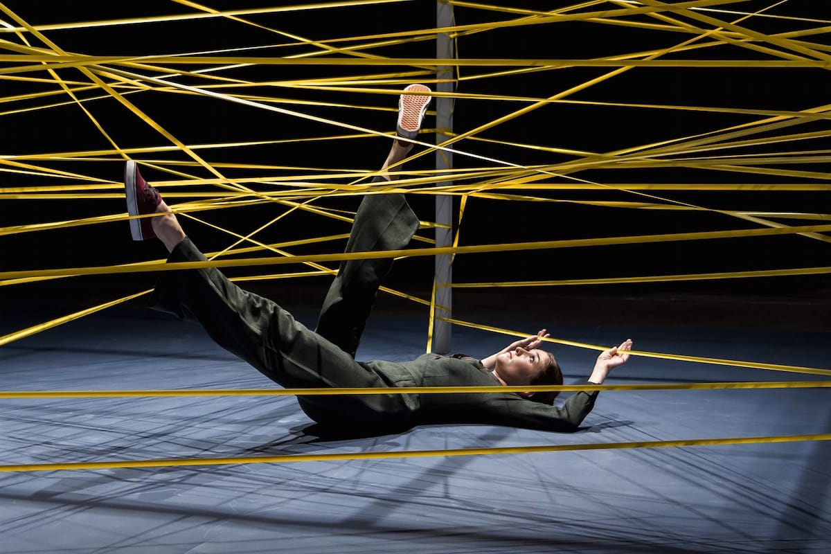 Still from Julien Prévieux, “Patterns of Life” (2015), HD video, 15’28’’ (photo by Julien Prévieux, courtesy Jousse Entreprise Gallery)