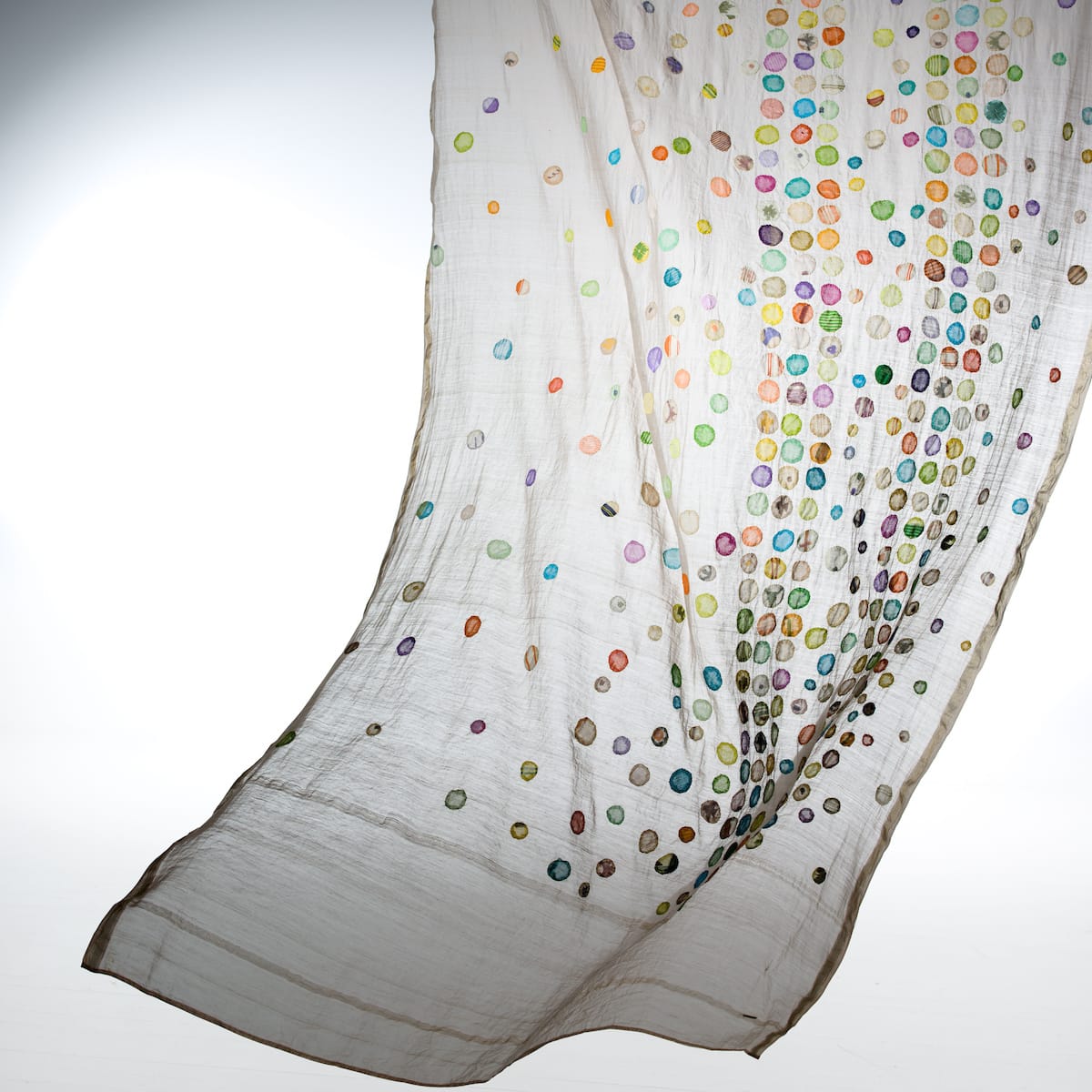 Tikdi shawl using smallest jamdani scraps (2009), designed by Christina Kim, produced by dosa inc.