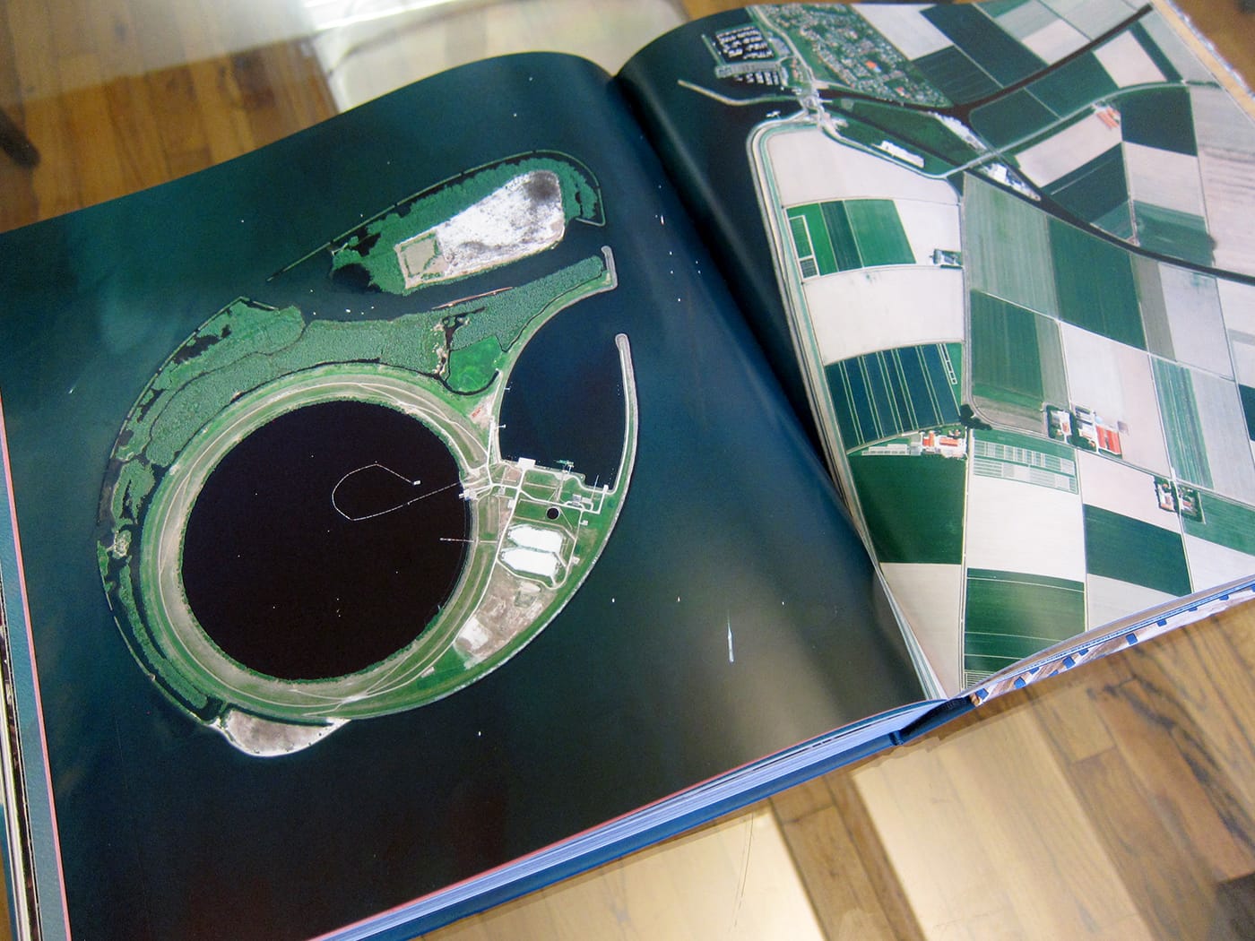 Spread from Overview by Benjamin Grant (photo by the author for Hyperallergic)