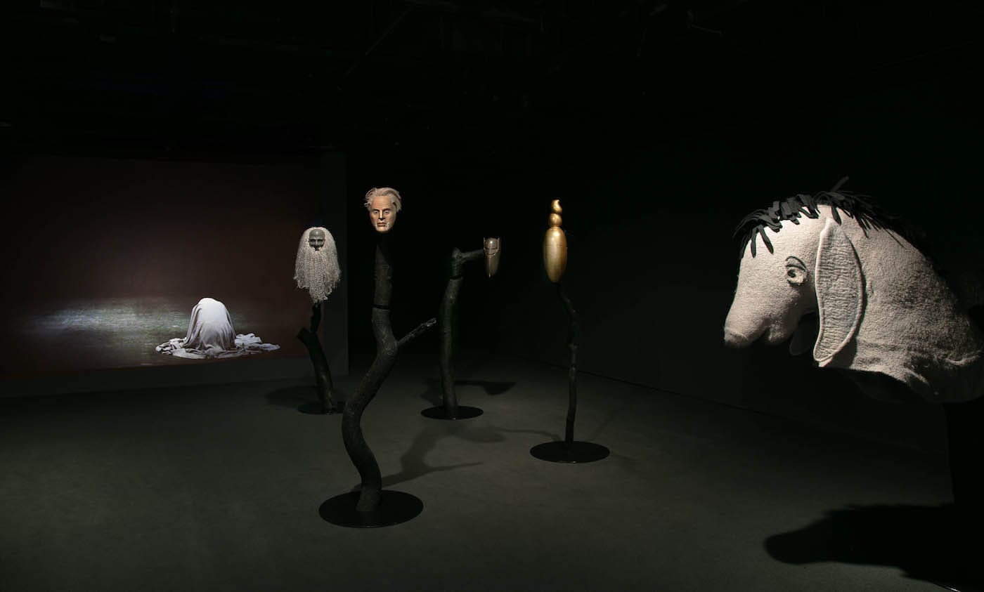  Simon Starling: At Twilight