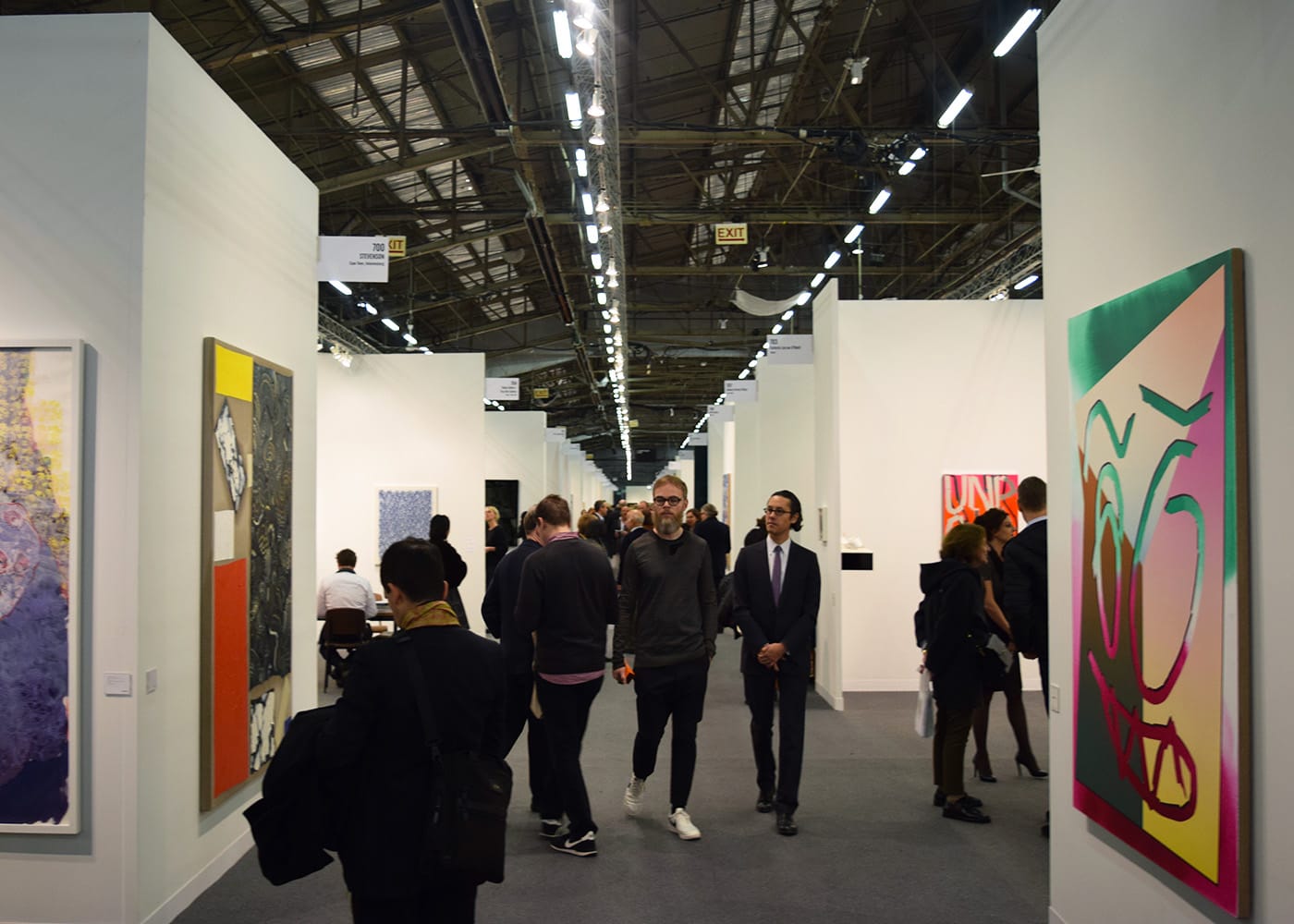 Visitors at the 2016 Armory Show art fair (photo by the author for Hyperallergic)