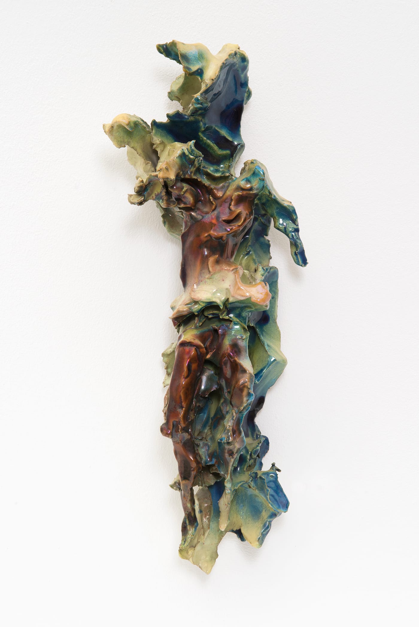 Lucio Fontana, "Crocifisso (O Cristo)" (1955–57), polychrome ceramics, 16 1/4 x 4 3/4 x 3 1/2 in (© Fondazione Lucio Fontana, by SIAE 2017, courtesy Galerie Karsten Greve Cologne, Paris, St Moritz; photo by Christoph Münstermann, Düsseldorf)