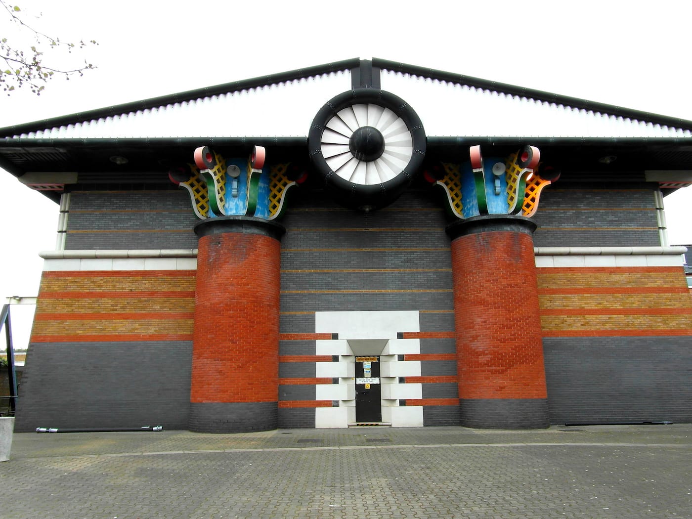 John Outram's Isle of Dogs Storm Water Pumping Station (1987–88) in London (photo by Tom Bastin/Flickr)