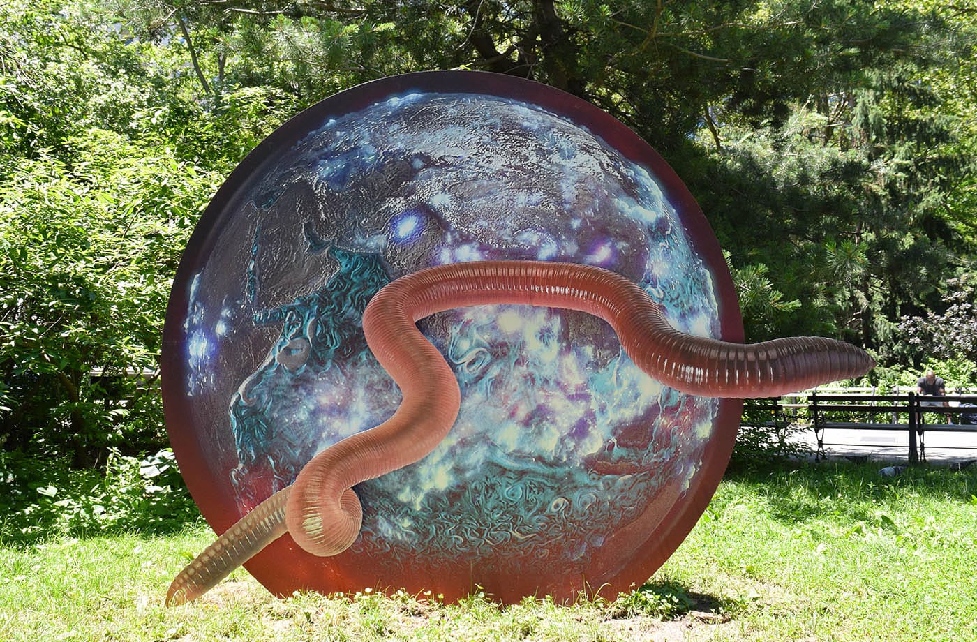 Katja Novitskova, "Earth Potential (Earthworm, Earth)" (2017), digital print on aluminum, cut out display, steel and aluminum armature