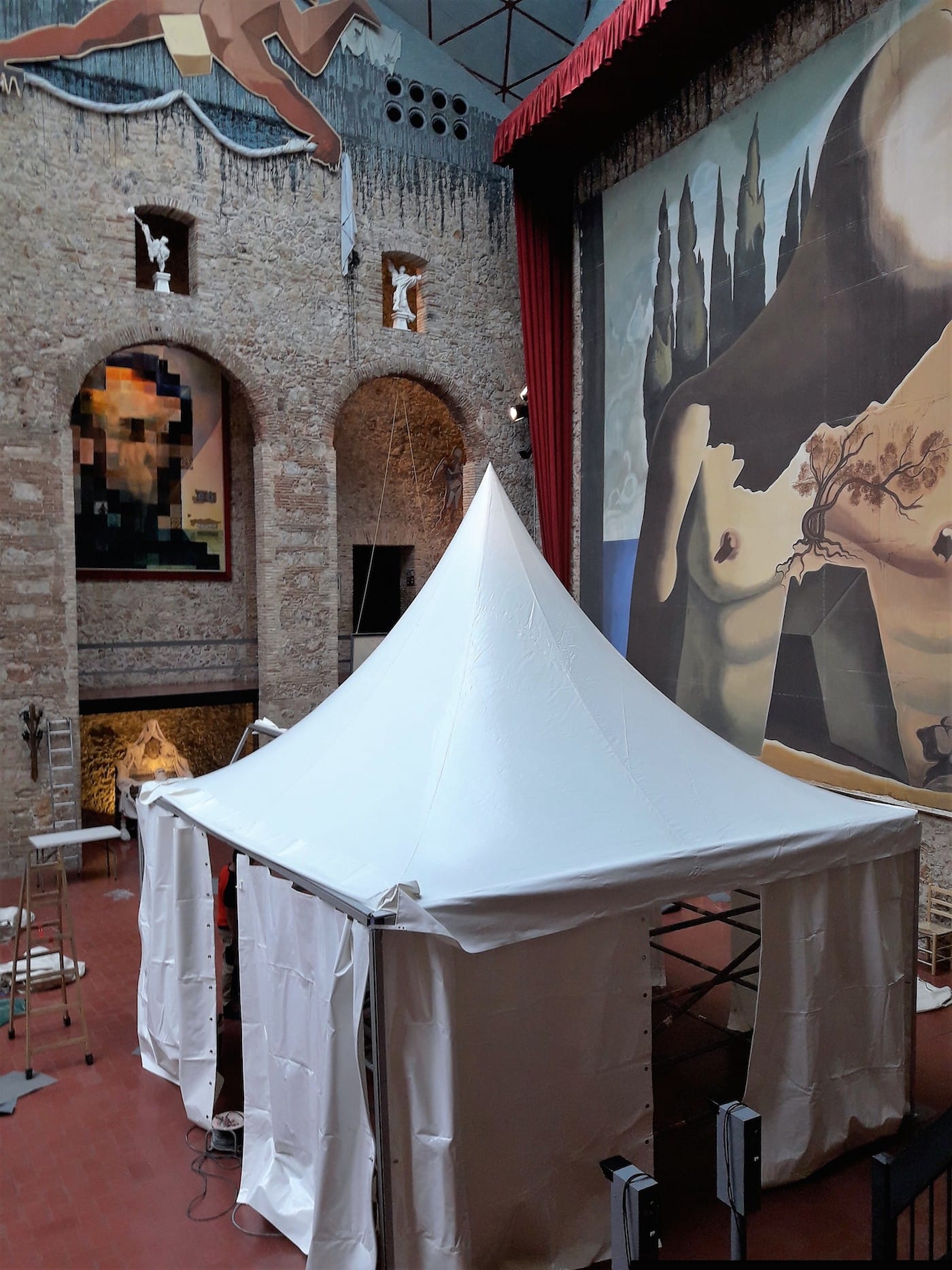 In the atrium of the Salvador Dalí Theatre-Museum, awnings were erected to prevent the public from seeing Dalí's body being exhumed from his crypt. (photo courtesy the Fundació Gala-Salvador Dalí)