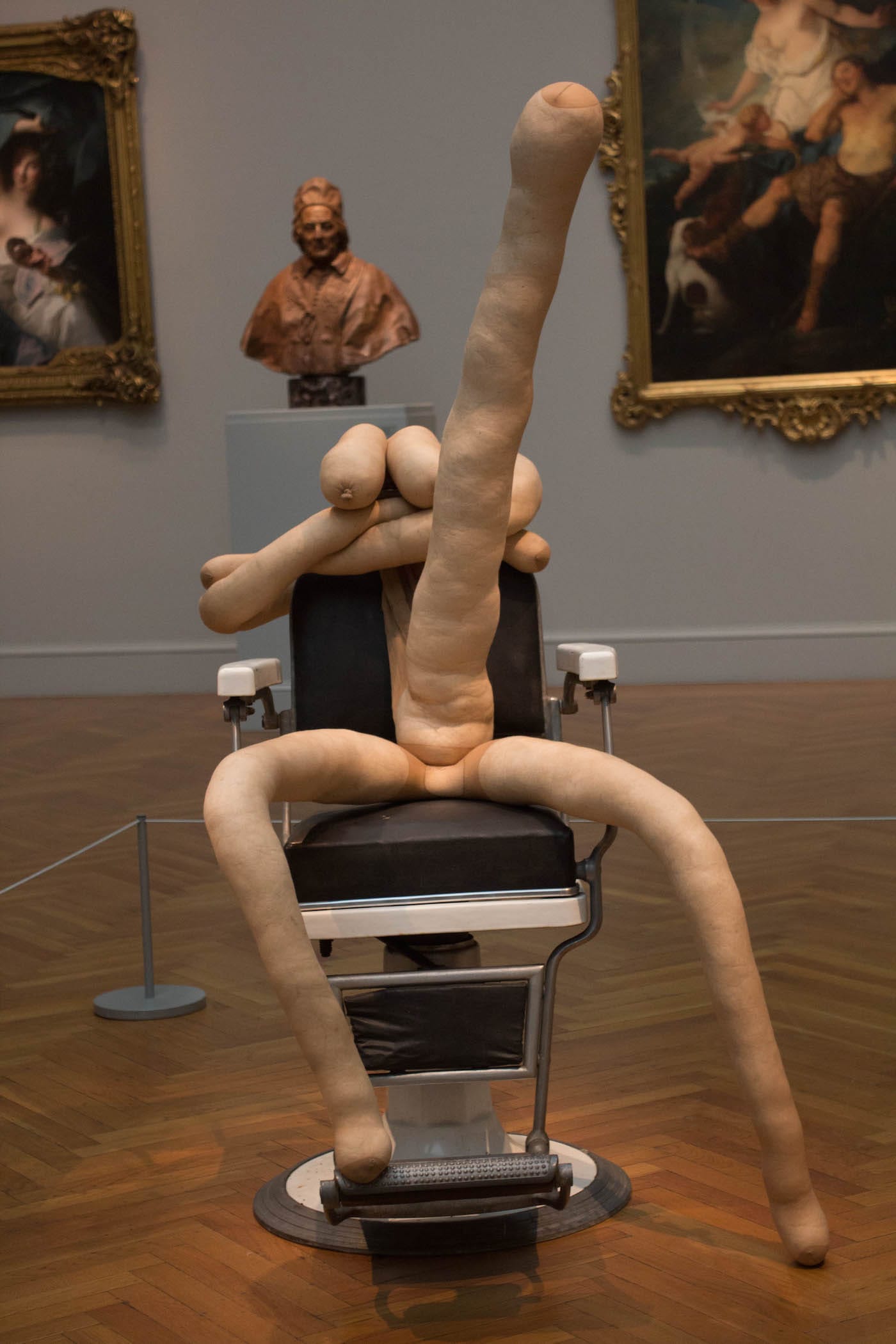Sarah Lucas, “INNAMEMORABILIAMUMBUM” (2016)