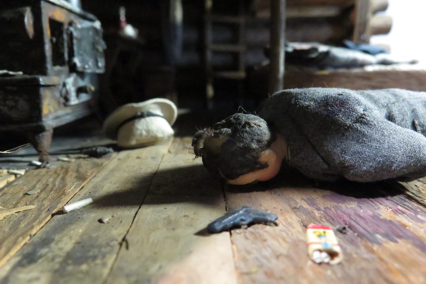 Frances Glessner Lee, detail of one of the "Nutshell Studies of Unexplained Death" (Collection of the Harvard Medical School, Harvard University, courtesy Office of the Chief Medical Examiner, Baltimore)