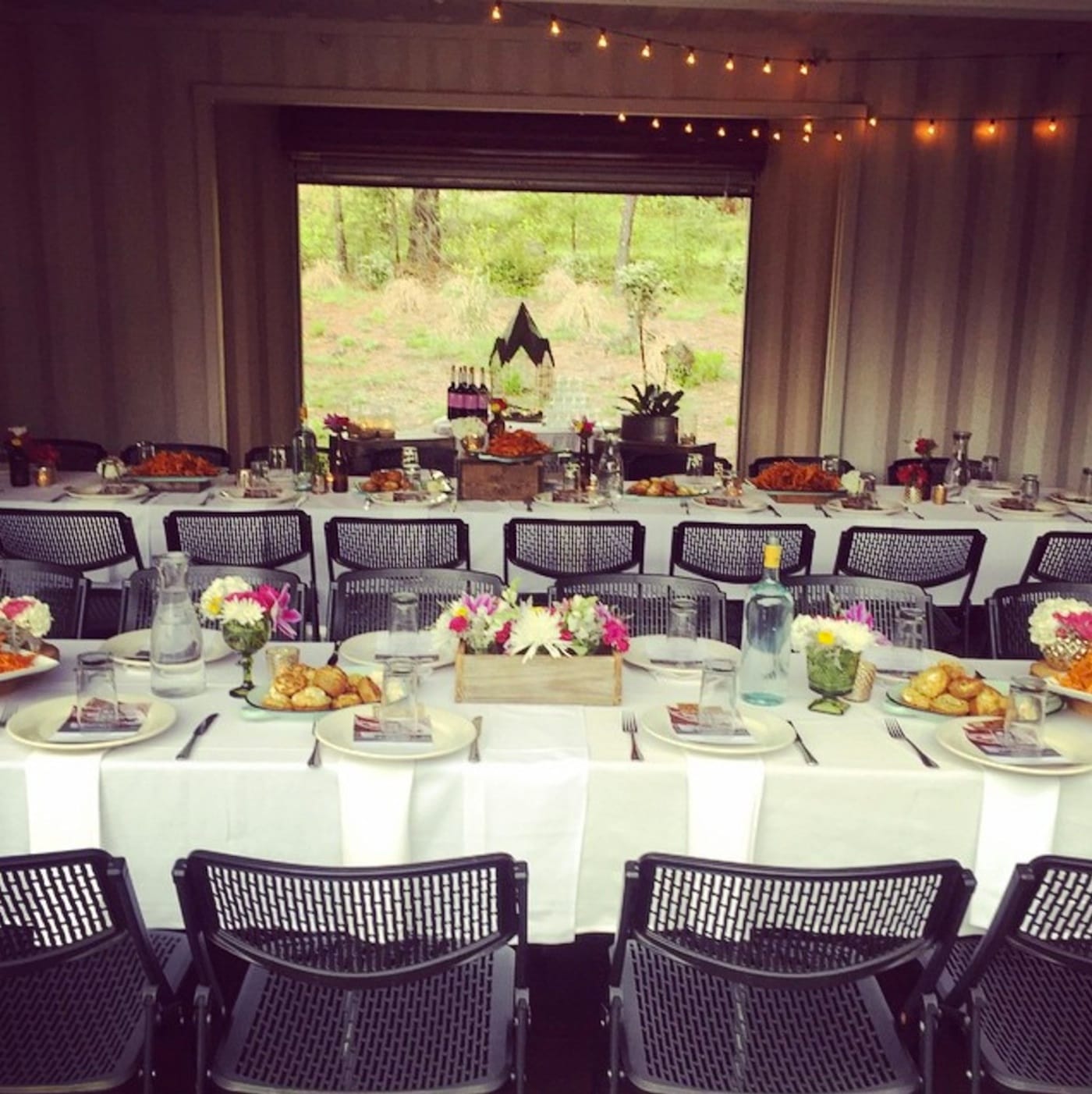 An Art Over Dinner event at AIR Serenbe (photo by the author for Hyperallergic)