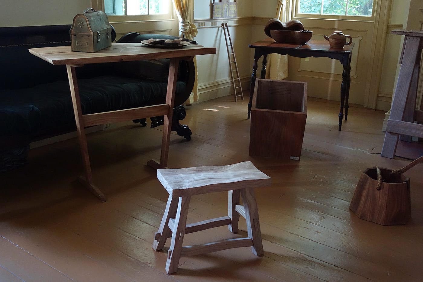 Installation view of <em>Witness Tree Project</em> at the Lefferts Historic House in Prospect Park (photo by the author for Hyperallergic)