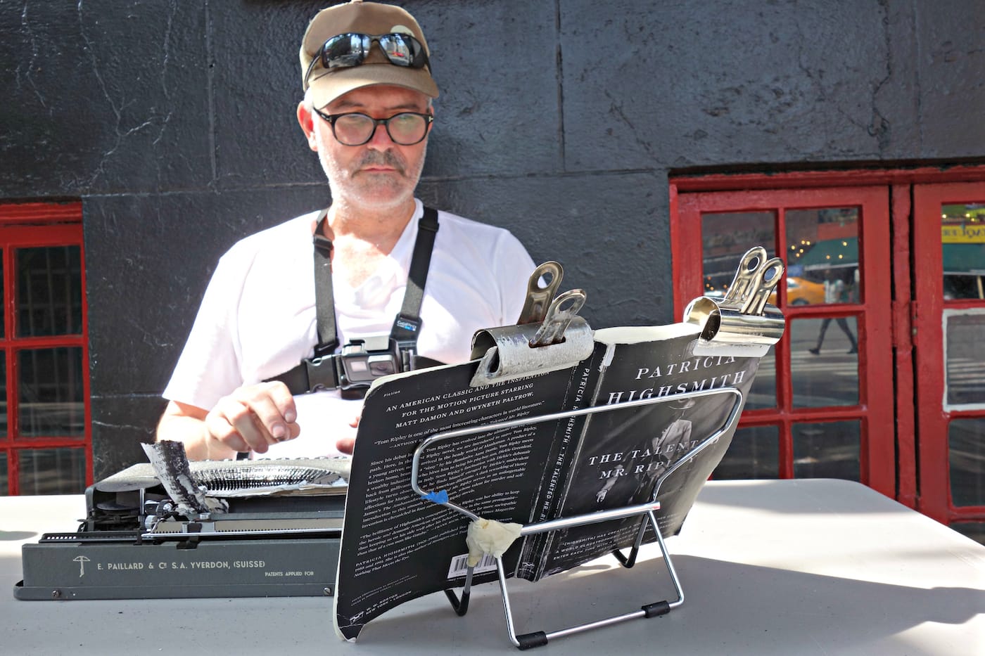 Tim Youd: Ecstatic Reading (photo by the author for Hyperallergic)