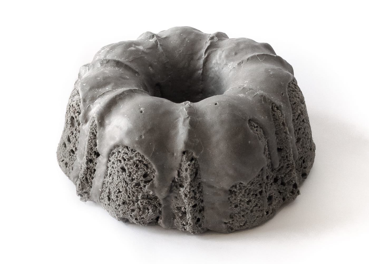 A "Coal Comforts" bundt cake by Spencer Merolla (courtesy the artist)