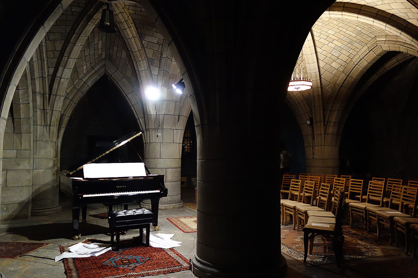 The crypt after David Greilsammer's performance (photo by the author for Hyperallergic)