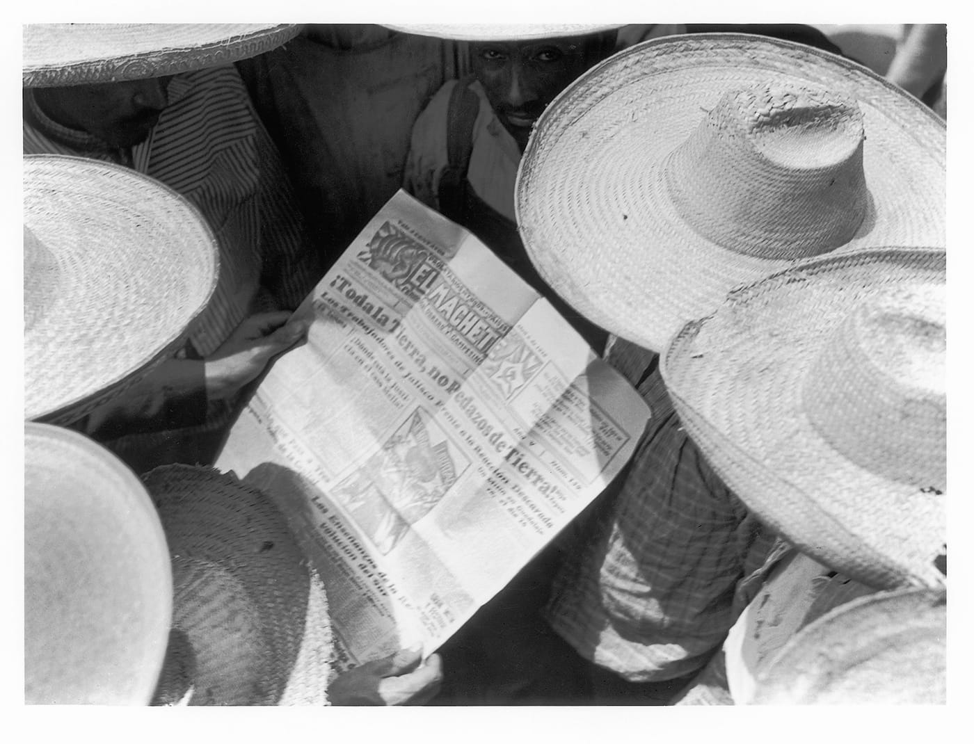 Tina Modotti, "Mexican Peasants Reading El Machete" (1928) (courtesy La Fábrica)