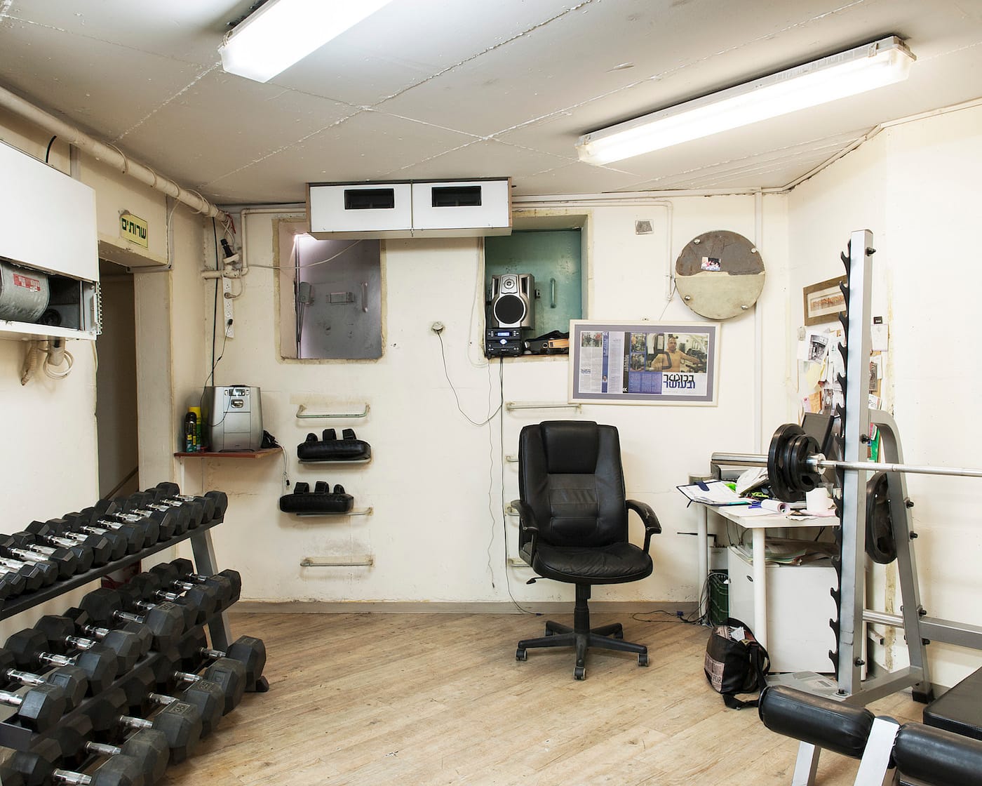 Adam Reynolds, "Fitness gym/public bomb shelter, Modi'in" (courtesy the artist and Edition Lammerhuber)