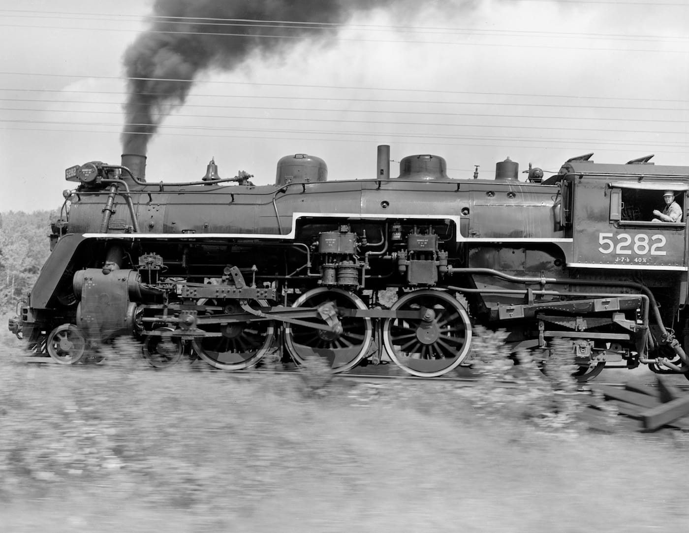 Jim Shaughnessy, "Canadian National 4-6-2 Pacific #5282 near Island Pond, Vermont" (1954) (courtesy the artist and Thames & Hudson)