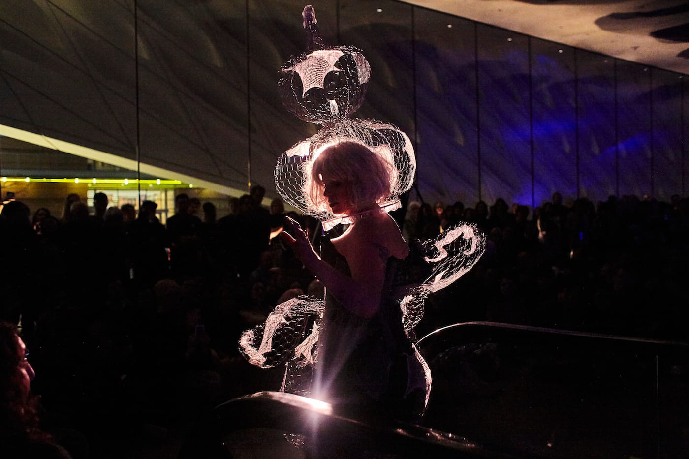 Julianna Snapper in Oscar Santillán's "Correspondances (After Charles Baudelaire)" (photo by Dicko Chan)