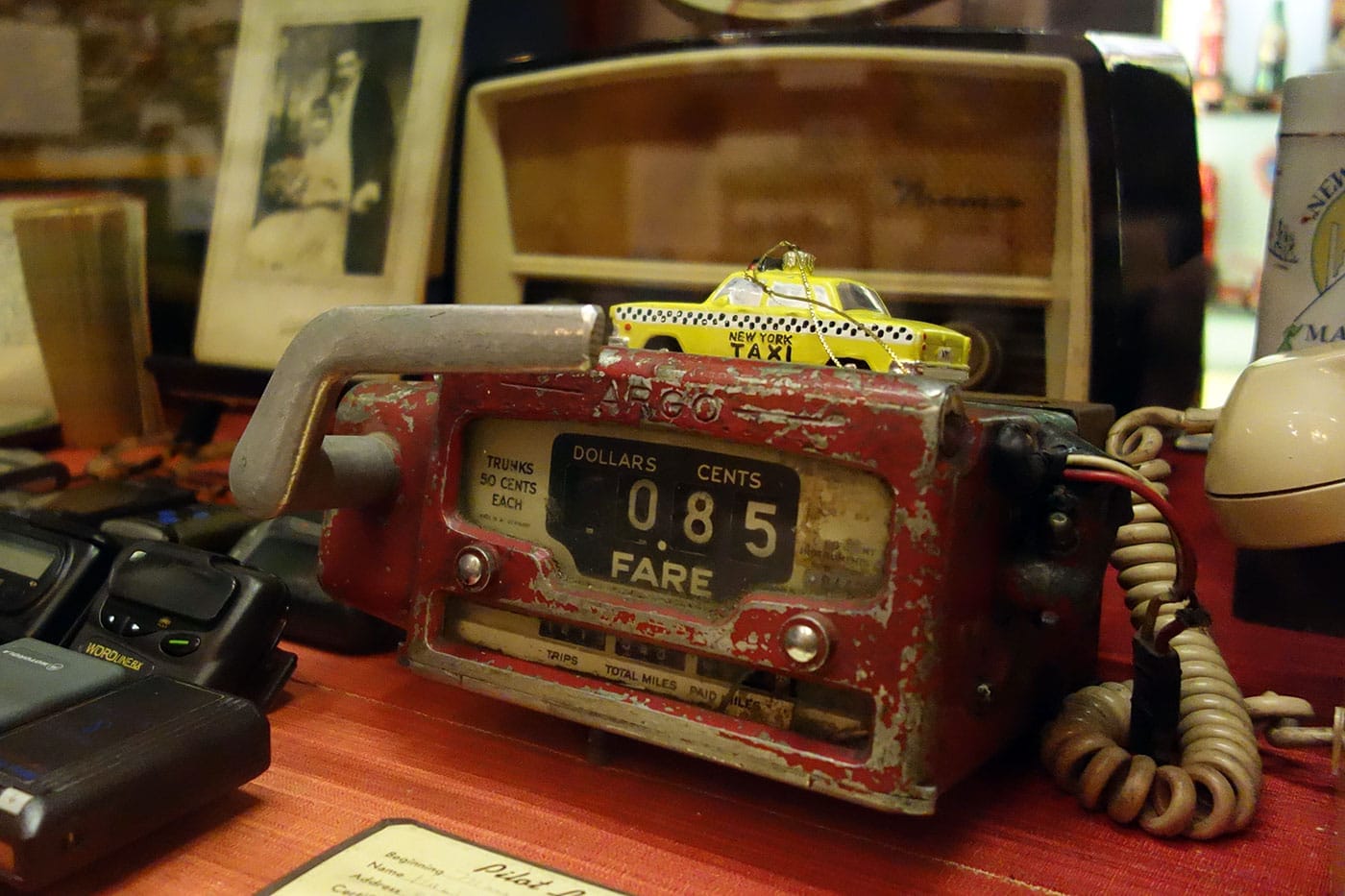 Objects from the Treasures in the Trash Museum in <em>NYC Trash! Past, Present, & Future</em> at the City Reliquary (all photos by the author for Hyperallergic)