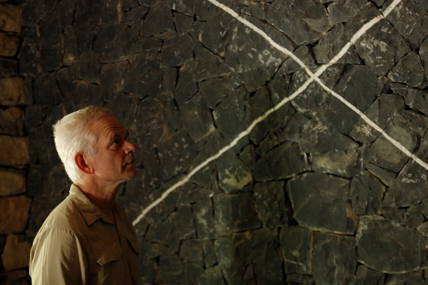 Andy Goldsworthy in <em/>Leaning into the Wind, a Magnolia Pictures release (photo courtesy of Magnolia Pictures; © Thomas Riedelsheime, all rights reserved)