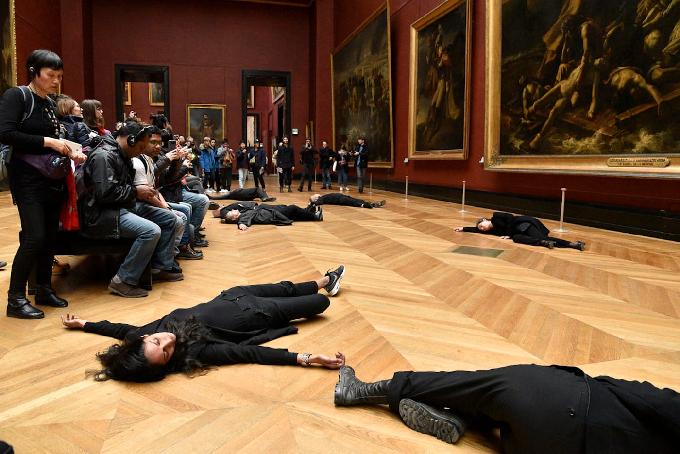 Libérons le Louvre's performance on Monday (photo by Emmanuelle Thiercelin)