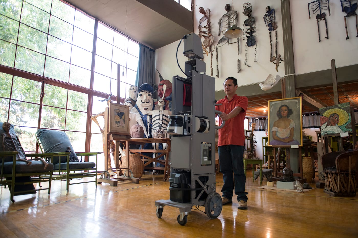 The Google Street View camera photographing Frida Kahlo's home studio