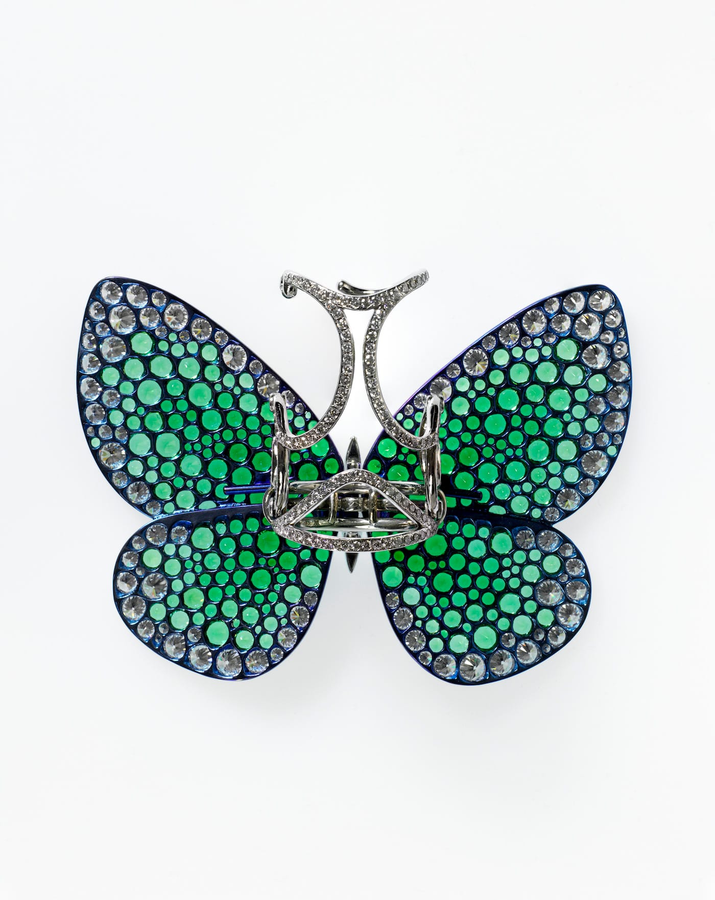 ‘Papillon’ ring designed by Glenn Spiro (© Victoria and Albert Museum, London)