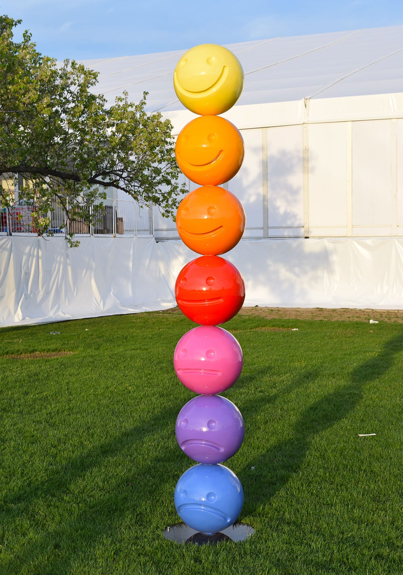 Tony Tasset, "Mood Sculptures" (2018), presented by Kavi Gupta in the outdoor area at Frieze New York