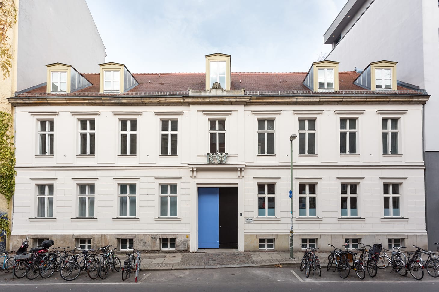 Exterior, KW Institute for Contemporary Art (photo by Frank Sperling)